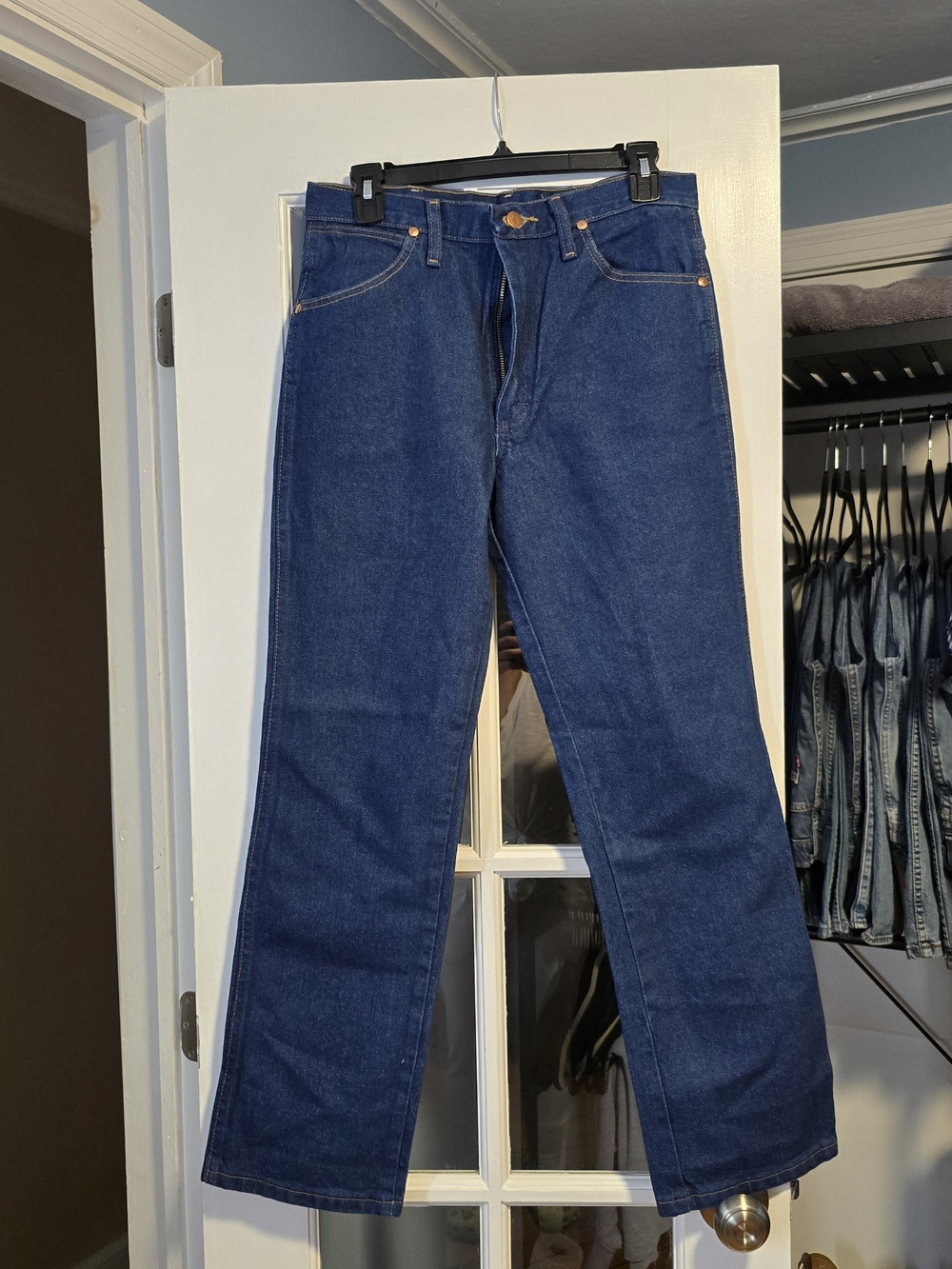 Wrangler Men's Indigo Blue Bootcut Jeans